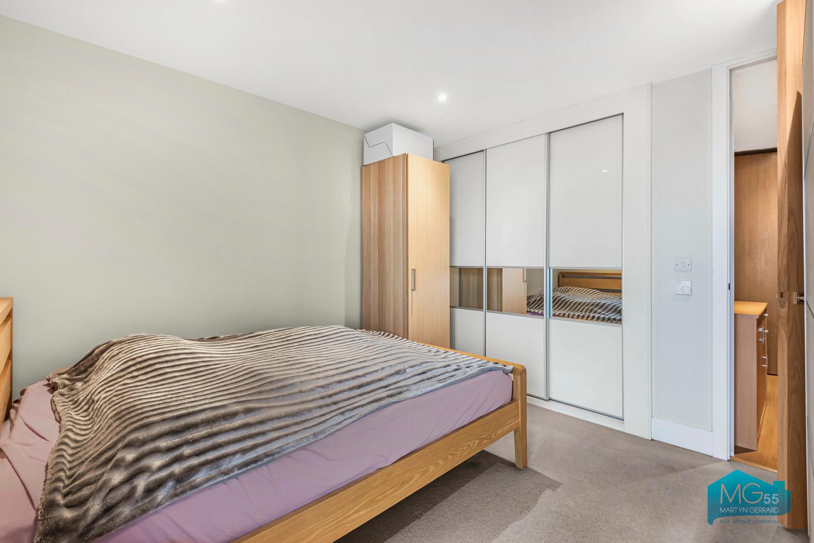 1 bedroom Apartment to rent - Martyn Gerrard