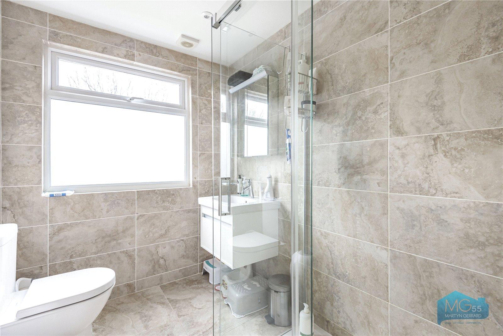 4 bedroom Semi-Detached House to rent - Martyn Gerrard
