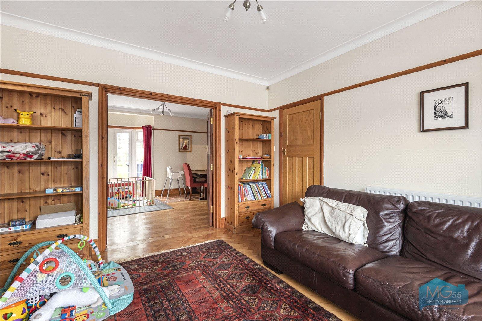 4 bedroom Semi-Detached House to rent - Martyn Gerrard