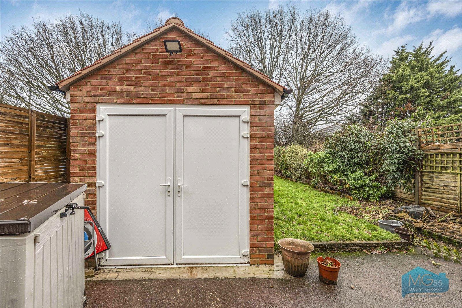 4 bedroom Semi-Detached House to rent - Martyn Gerrard