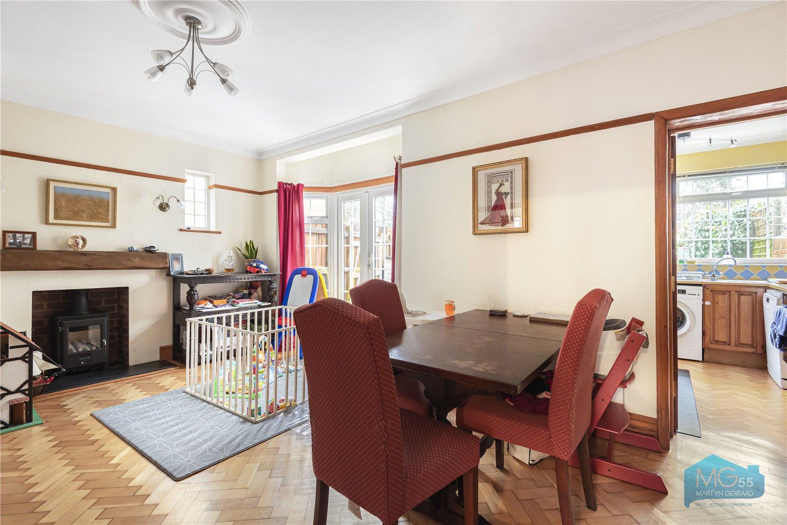 4 bedroom Semi-Detached House to rent - Martyn Gerrard