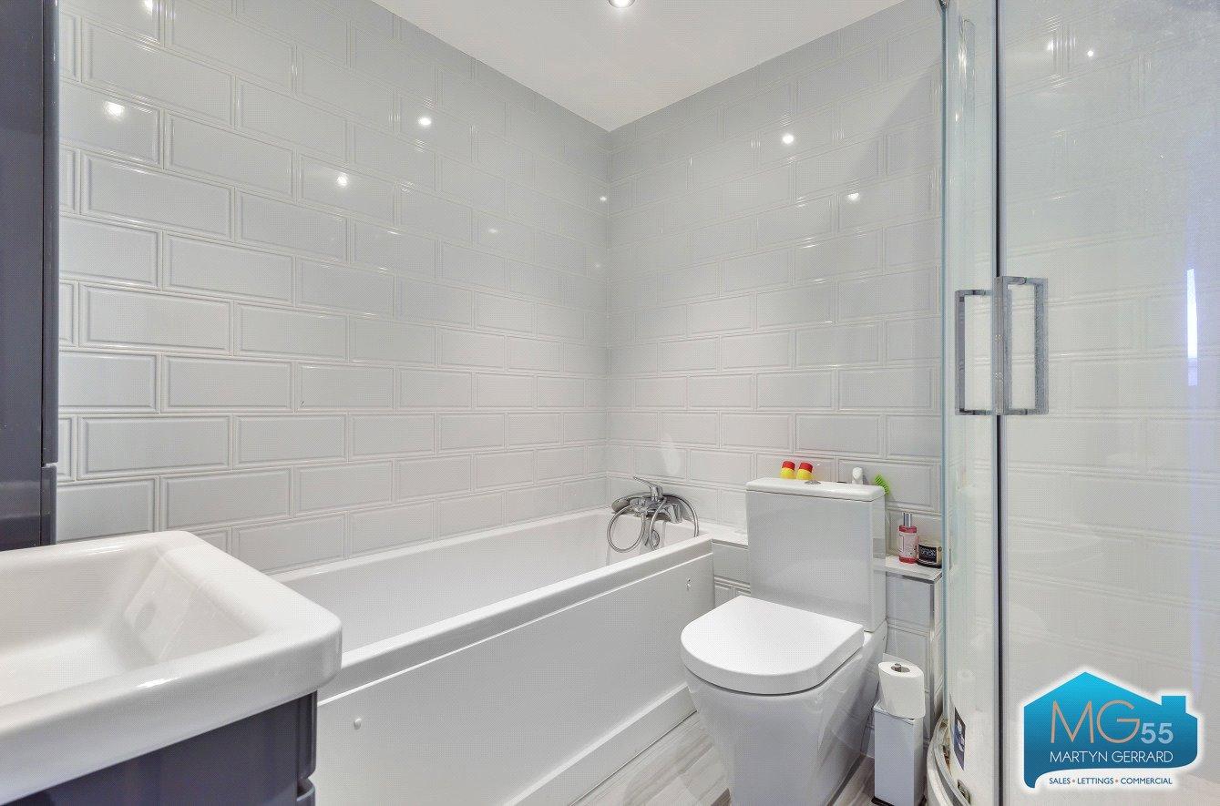 3 bedroom Apartment to rent - Martyn Gerrard