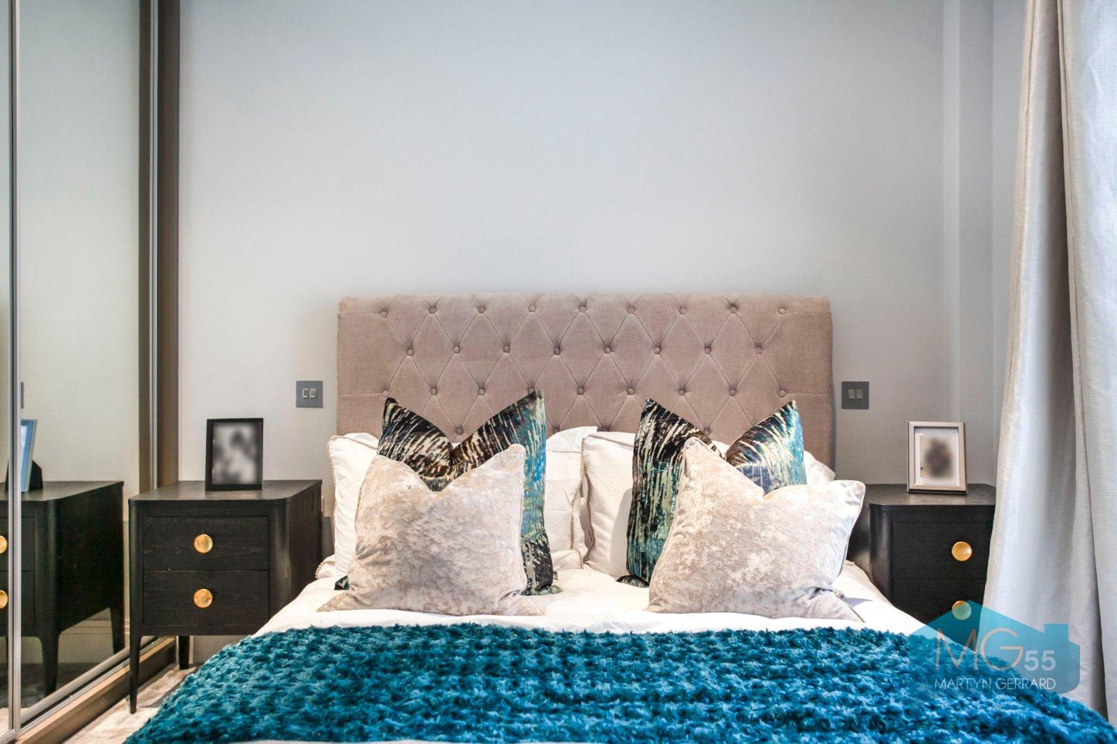 2 bedroom Apartment to rent - Martyn Gerrard
