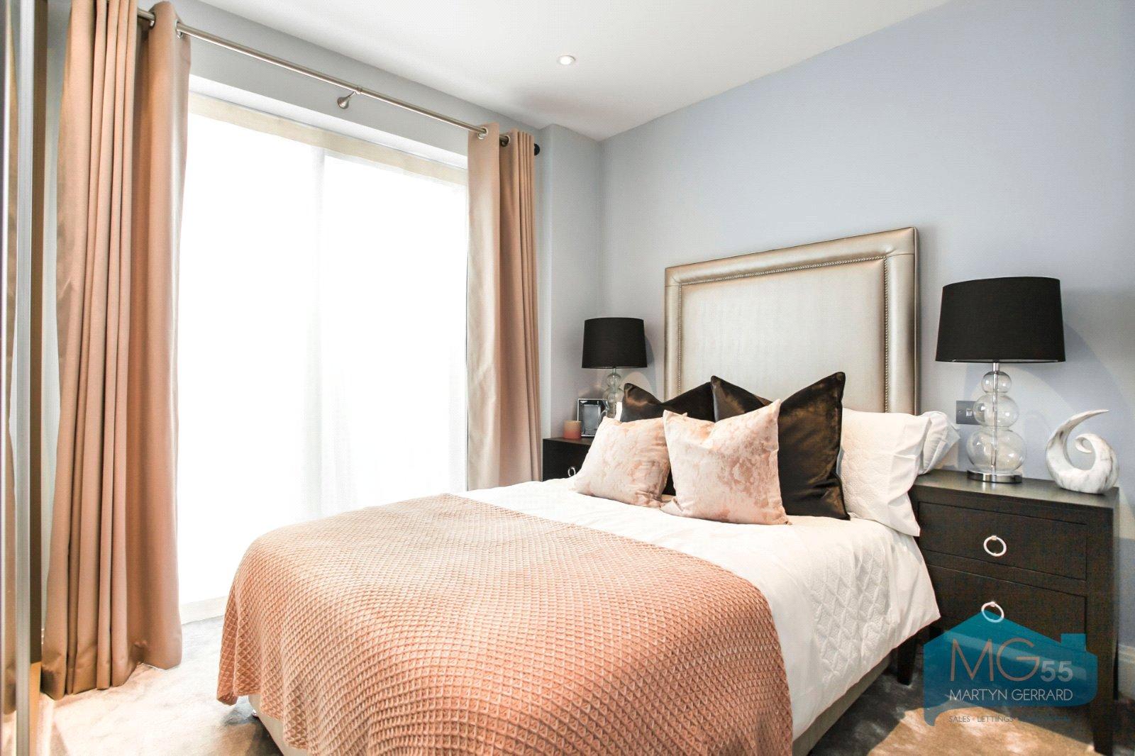 2 bedroom Apartment to rent - Martyn Gerrard