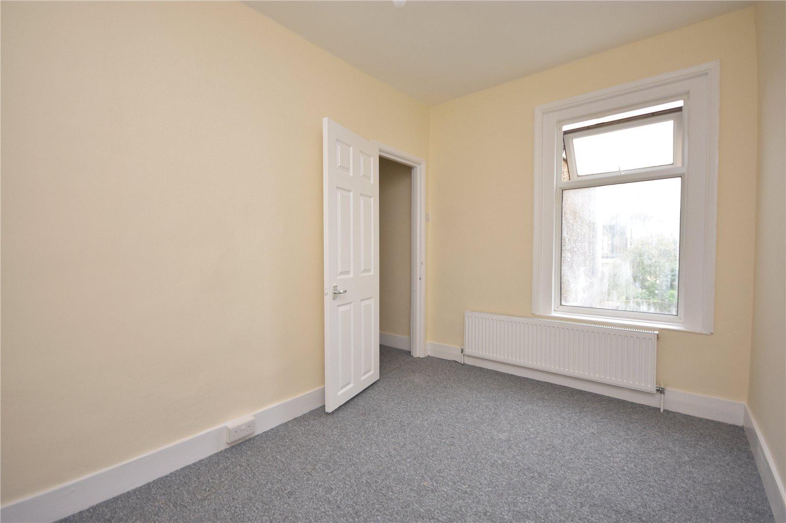 2 bedroom Terraced House to rent - Martyn Gerrard