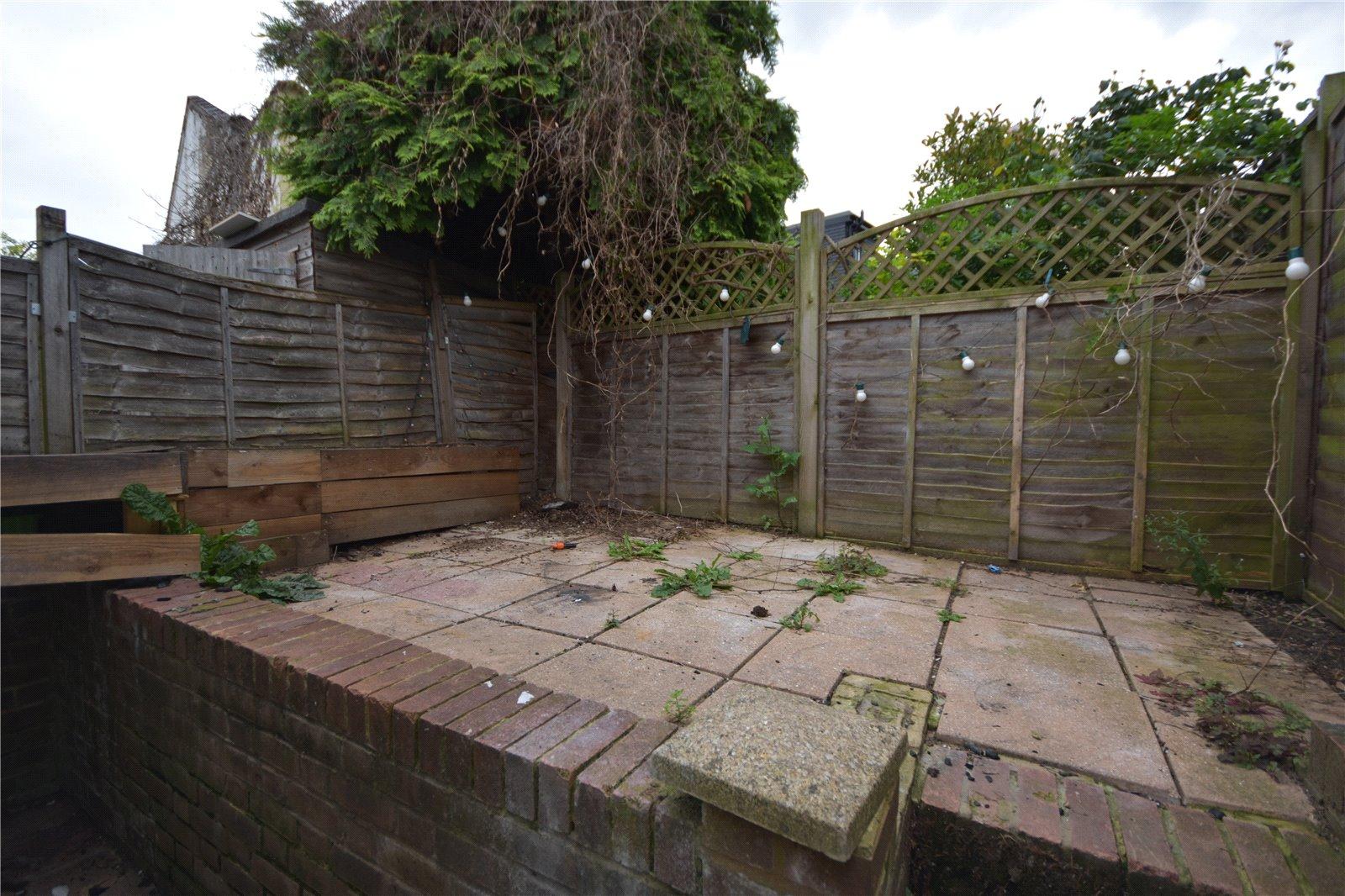 2 bedroom Terraced House to rent - Martyn Gerrard