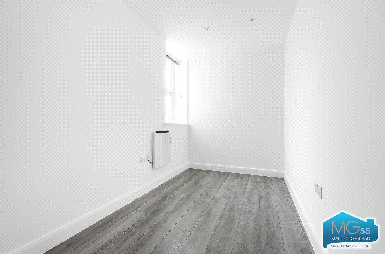 3 bedroom Apartment to rent - Martyn Gerrard