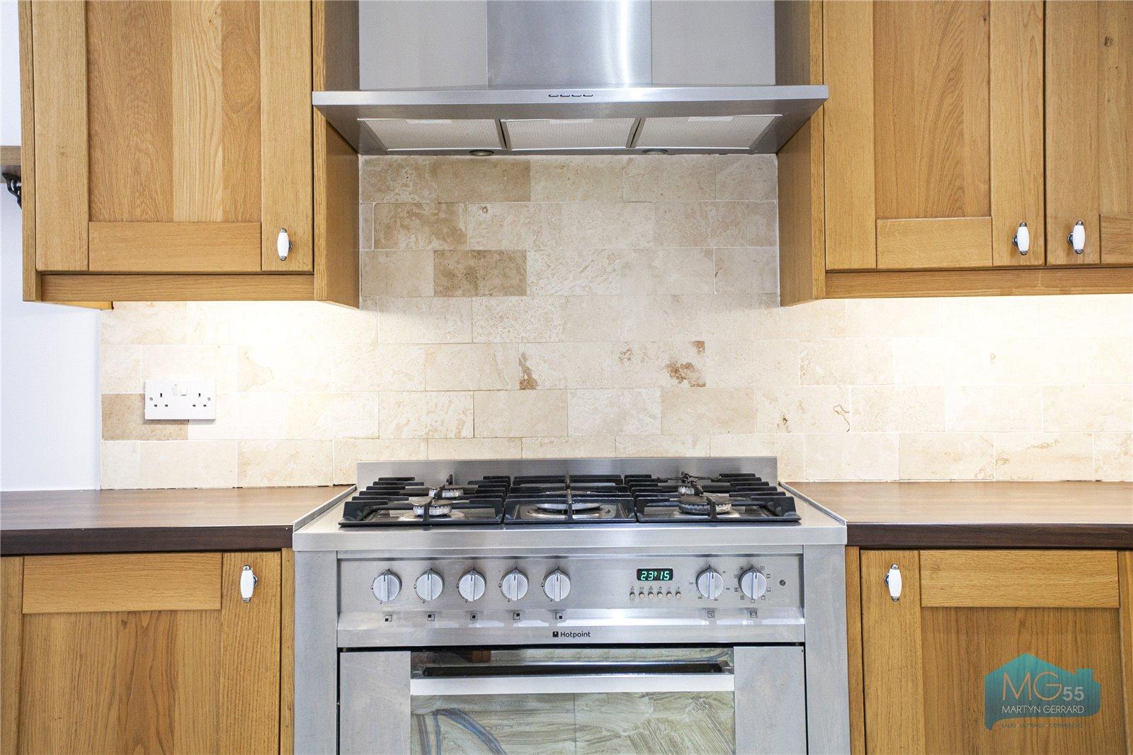 3 bedroom Terraced House to rent - Martyn Gerrard
