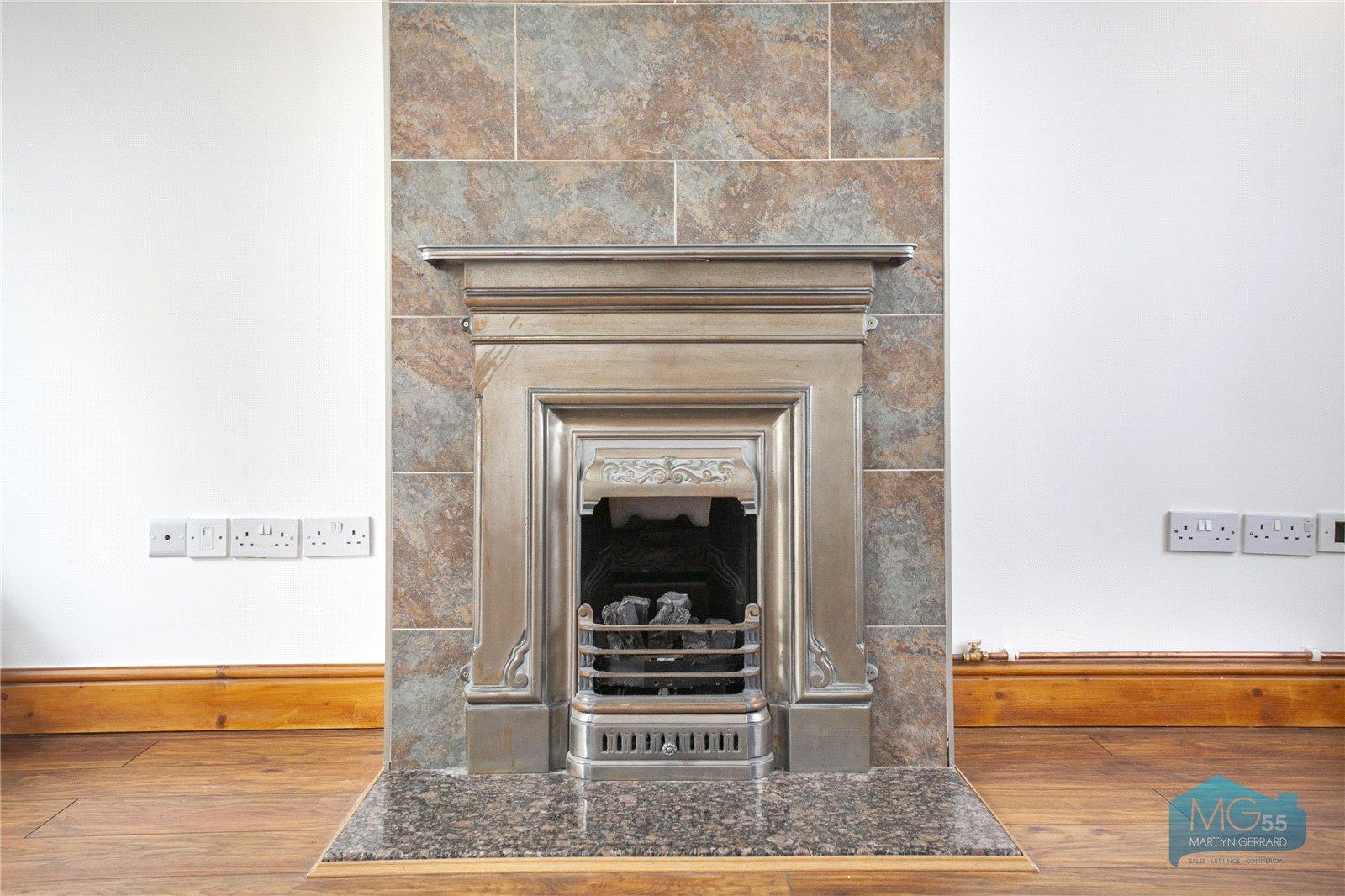 3 bedroom Terraced House to rent - Martyn Gerrard