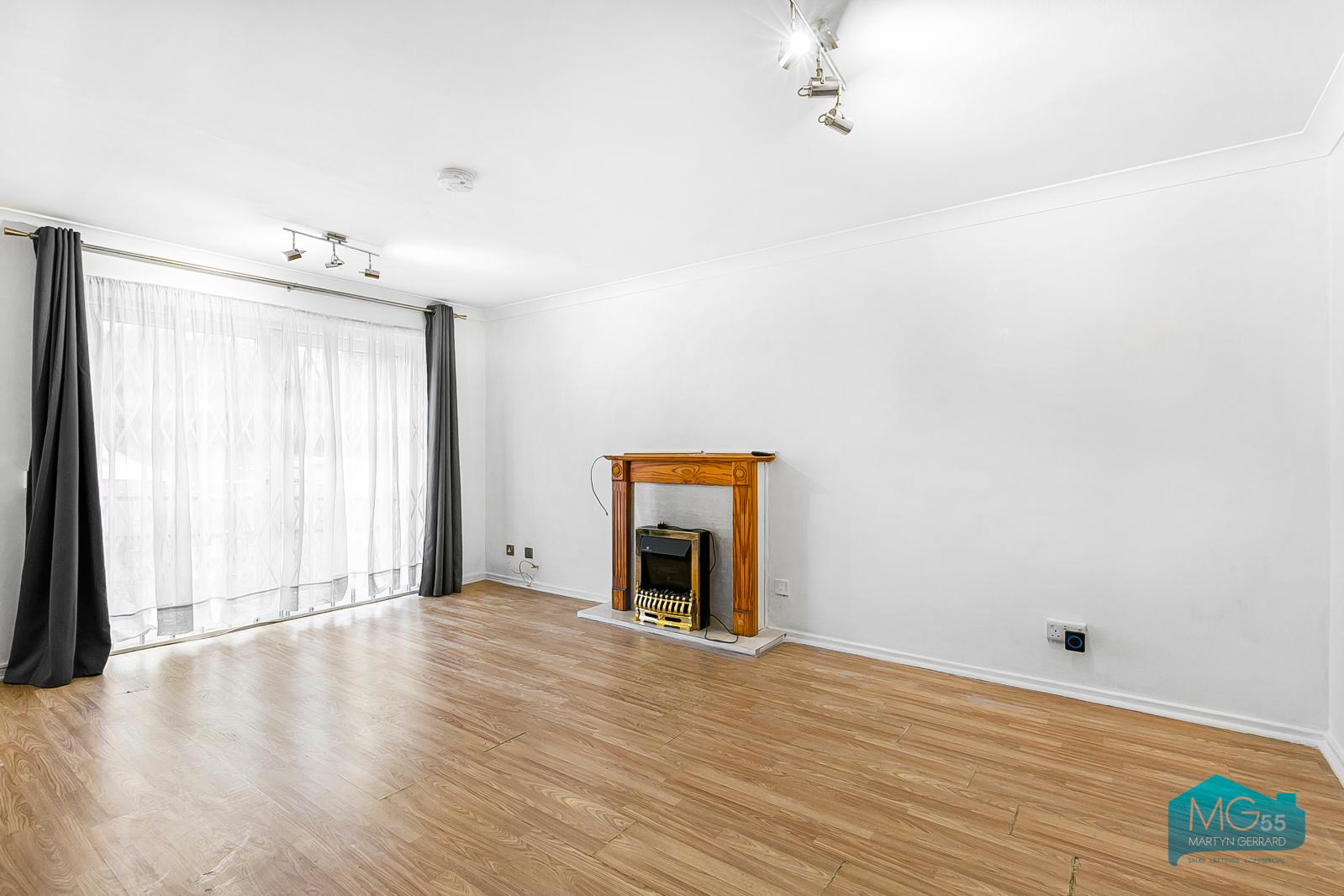 1 bedroom Ground Floor Flat to rent - Martyn Gerrard