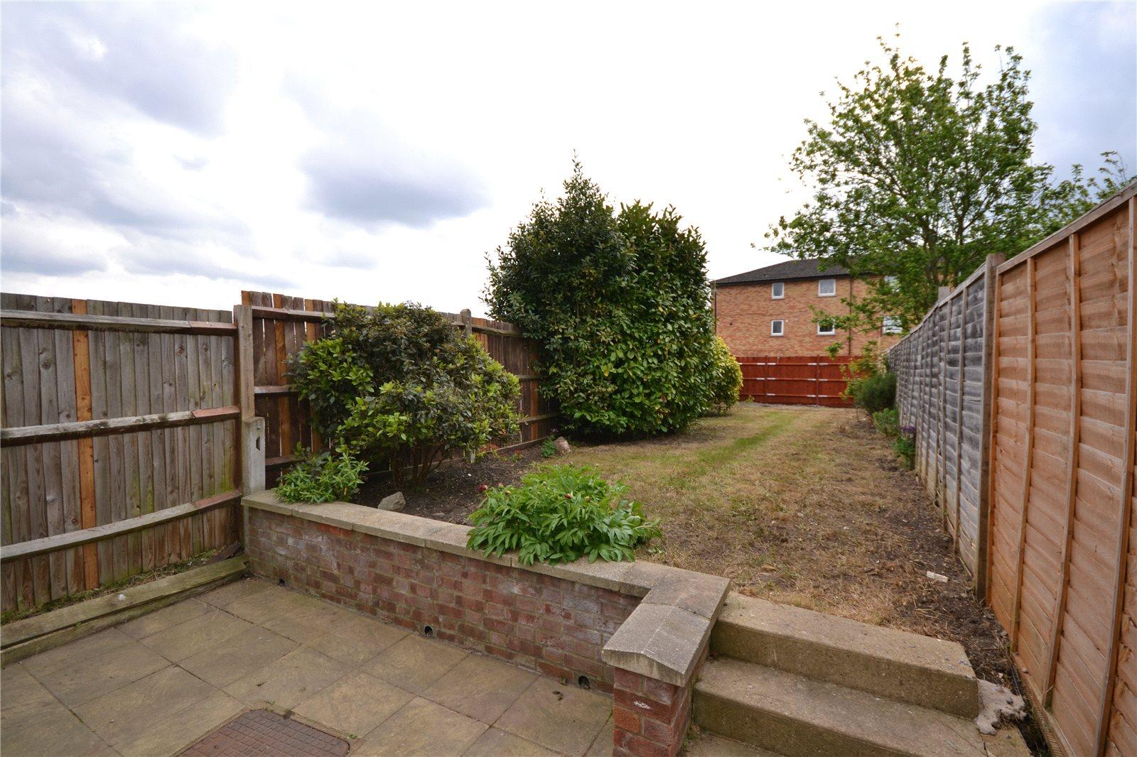 3 bedroom End of Terrace House to rent - Martyn Gerrard