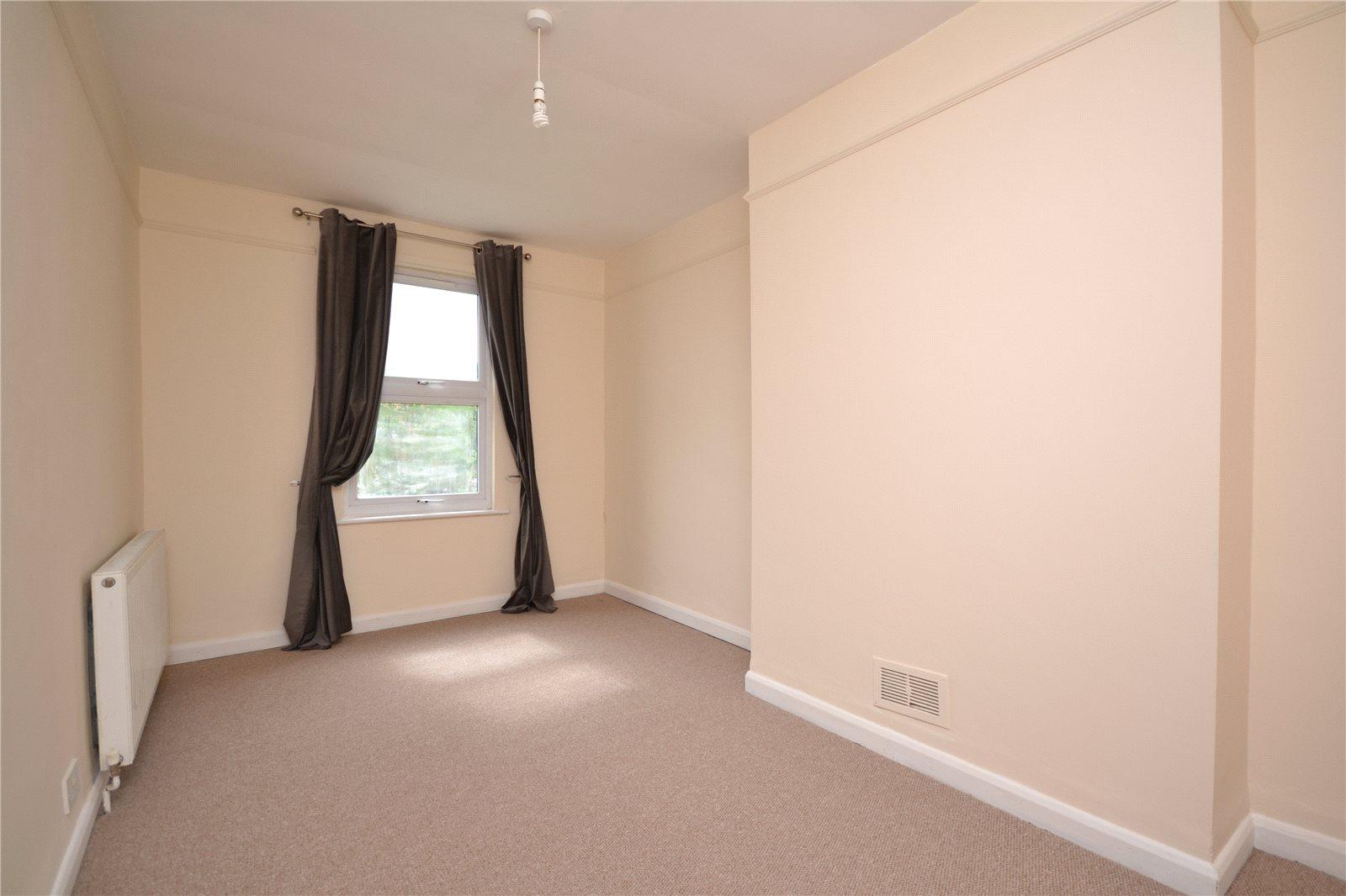 3 bedroom End of Terrace House to rent - Martyn Gerrard