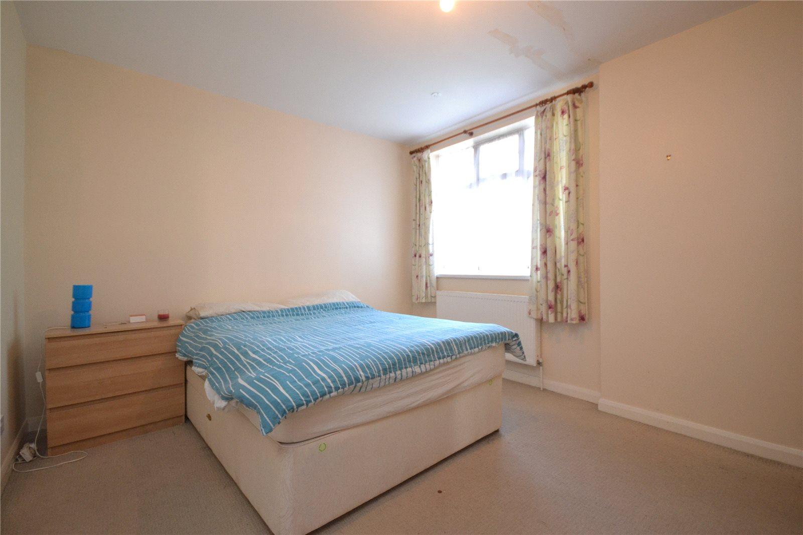 2 bedroom Apartment to rent - Martyn Gerrard