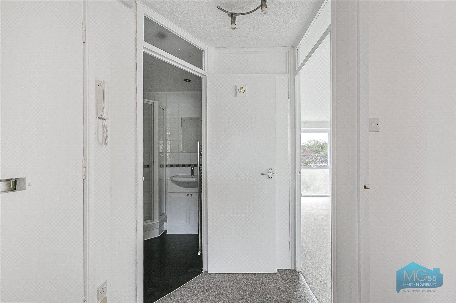 2 bedroom Apartment to rent - Martyn Gerrard