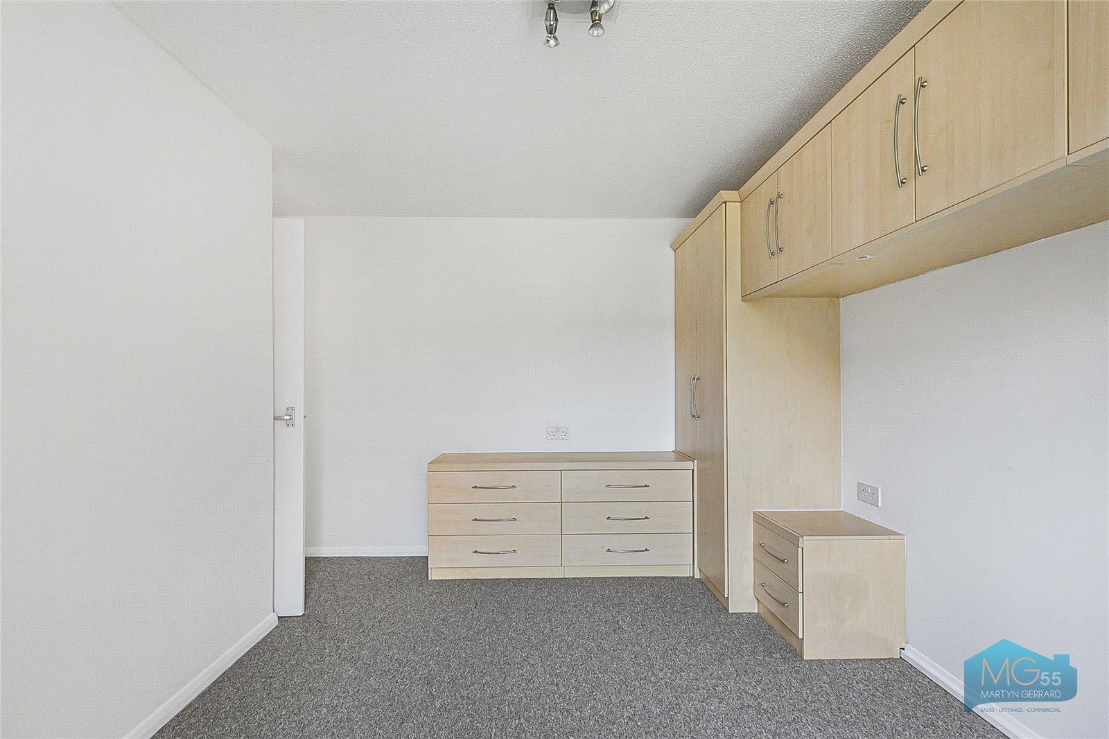 2 bedroom Apartment to rent - Martyn Gerrard