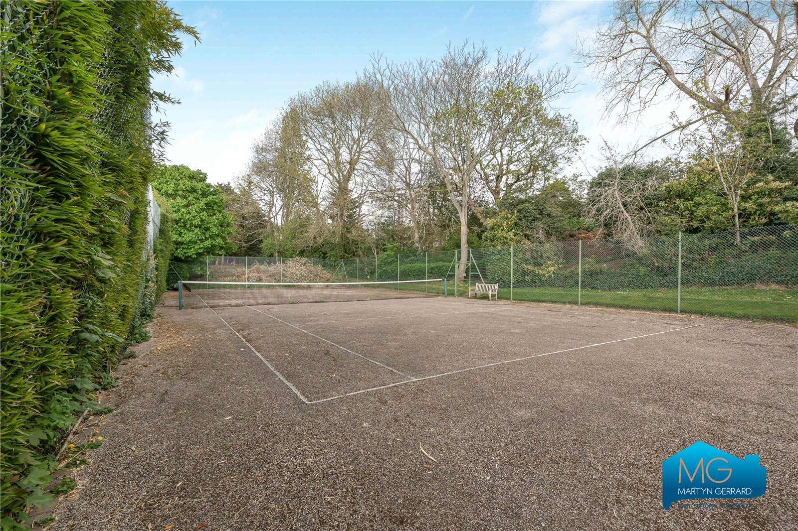 4 bedroom Terraced House to rent - Martyn Gerrard