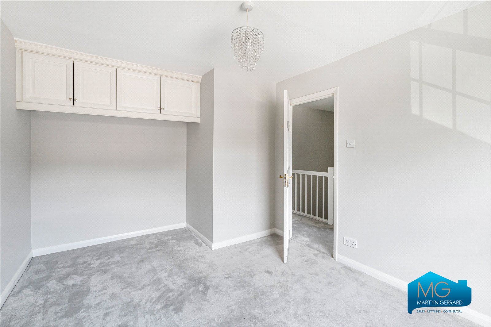 4 bedroom Terraced House to rent - Martyn Gerrard