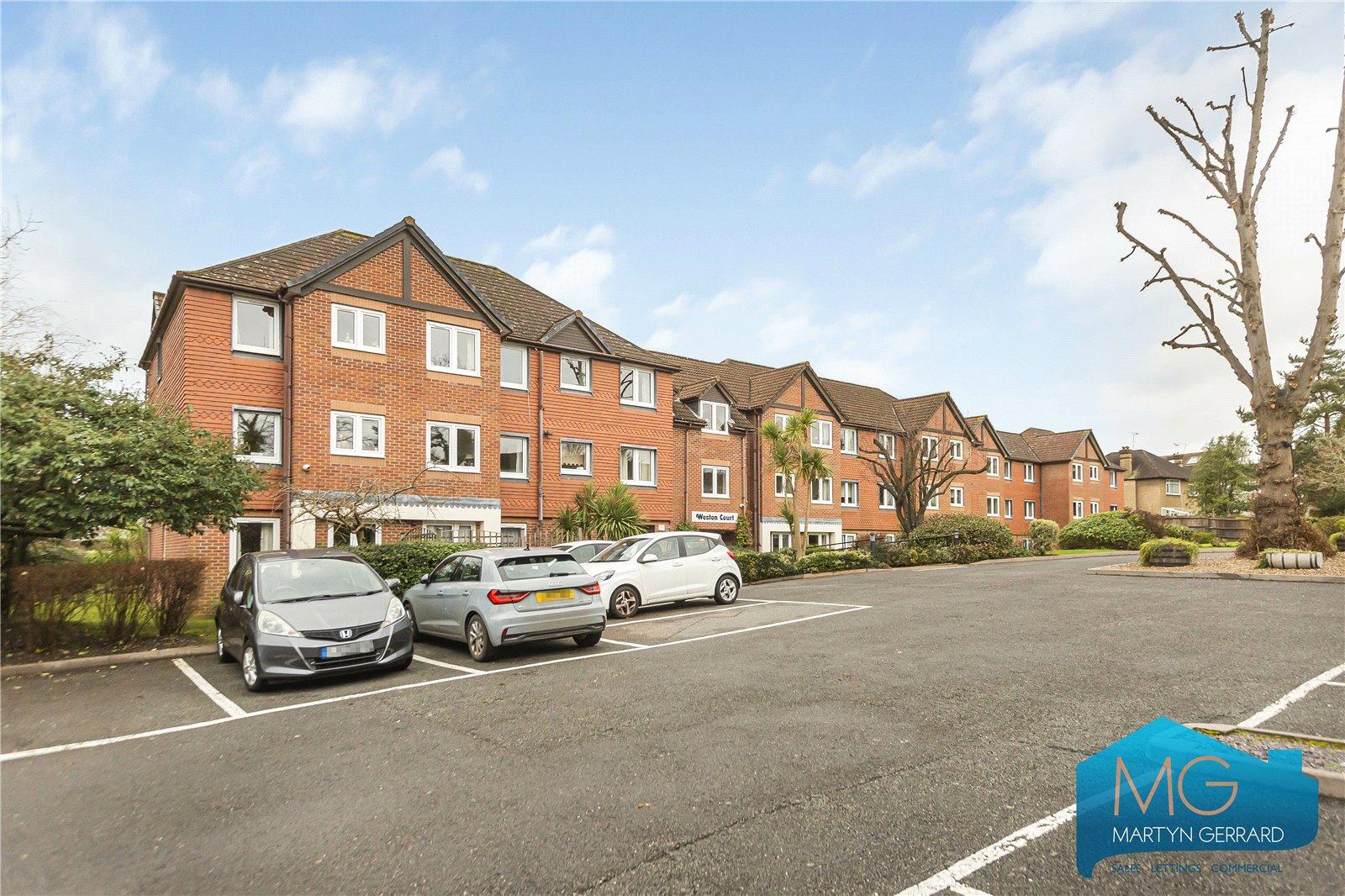 2 bedroom Apartment to rent - Martyn Gerrard