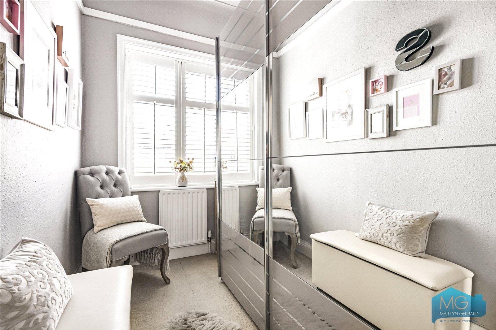 3 bedroom End of Terrace House for sale - Martyn Gerrard