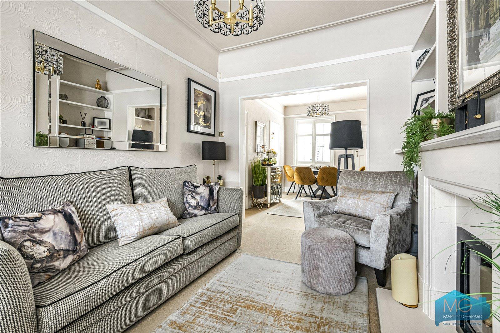 3 bedroom End of Terrace House for sale - Martyn Gerrard