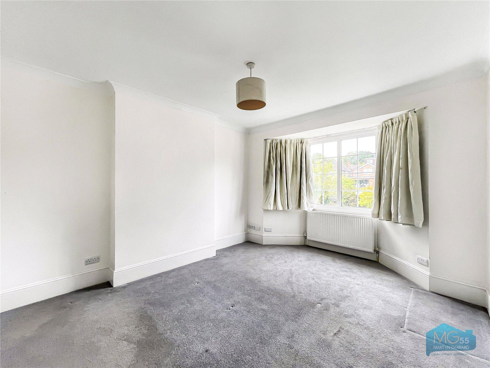 3 bedroom Semi-Detached House to rent - Martyn Gerrard
