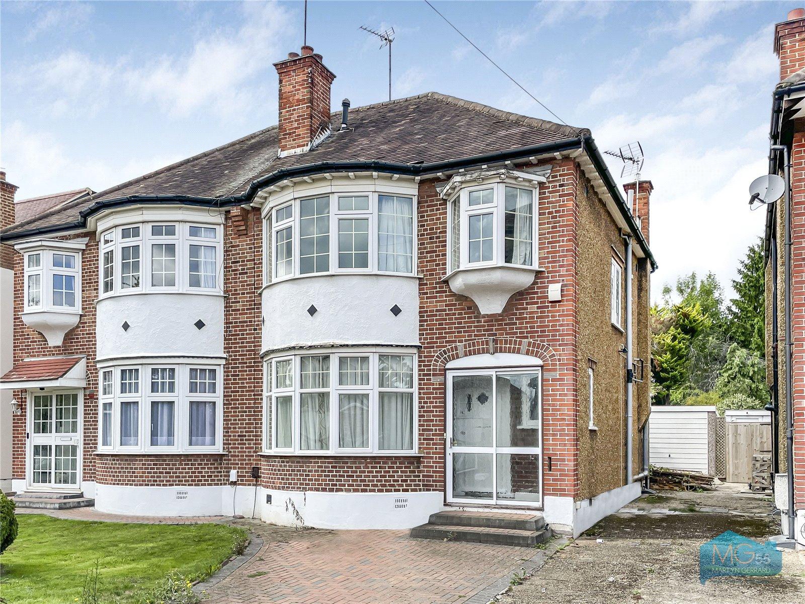 3 bedroom Semi-Detached House to rent - Martyn Gerrard