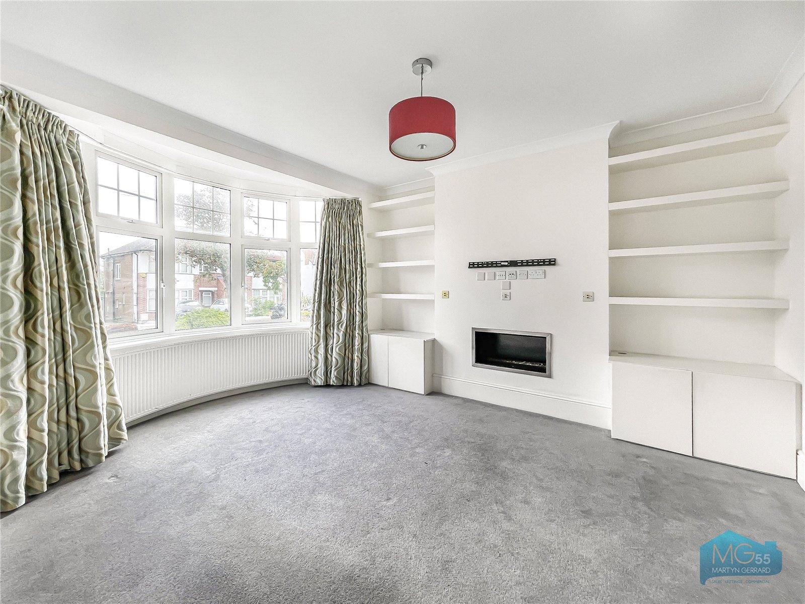 3 bedroom Semi-Detached House to rent + ' - Martyn Gerrard