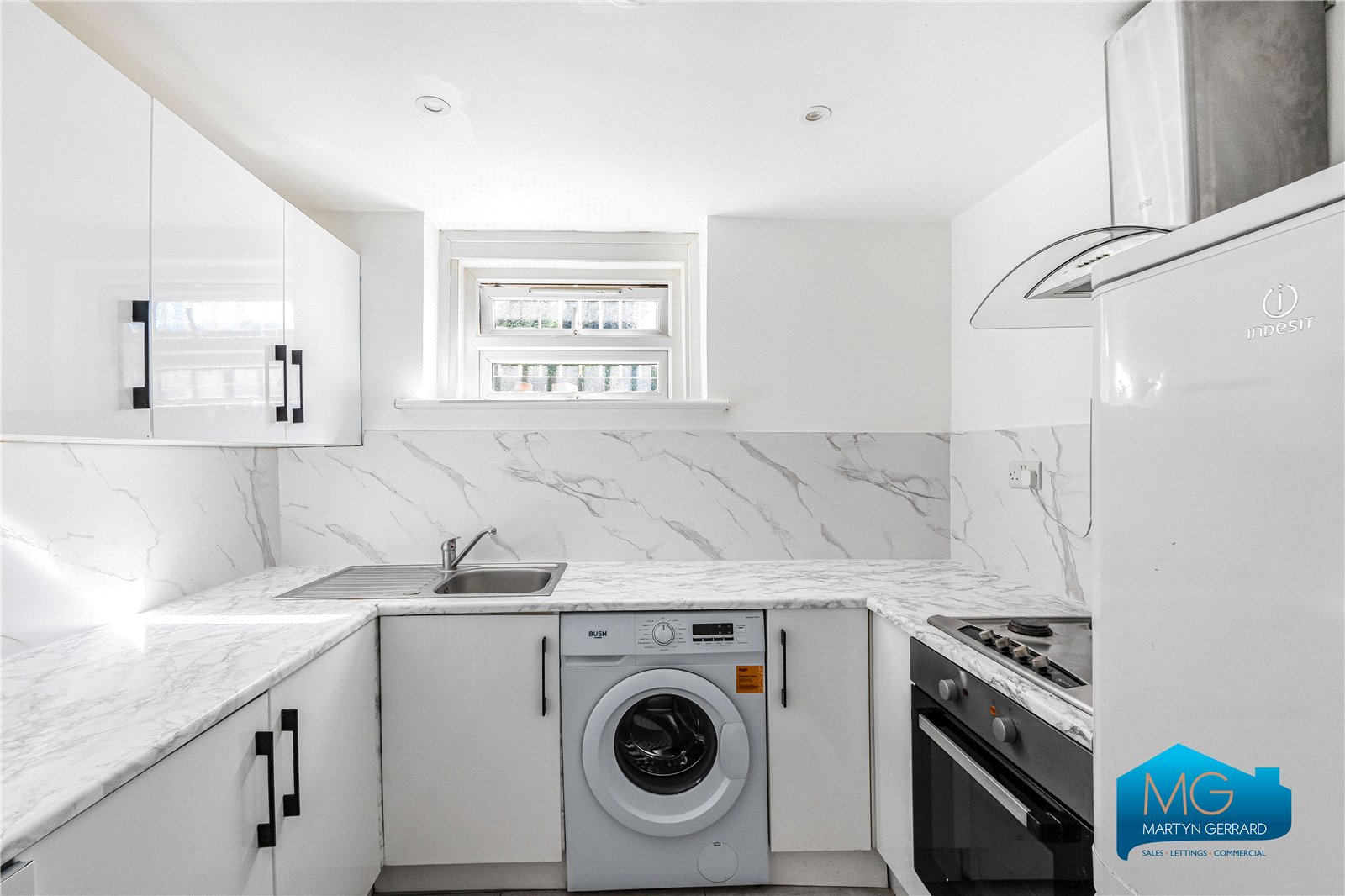 1 bedroom Apartment to rent - Martyn Gerrard