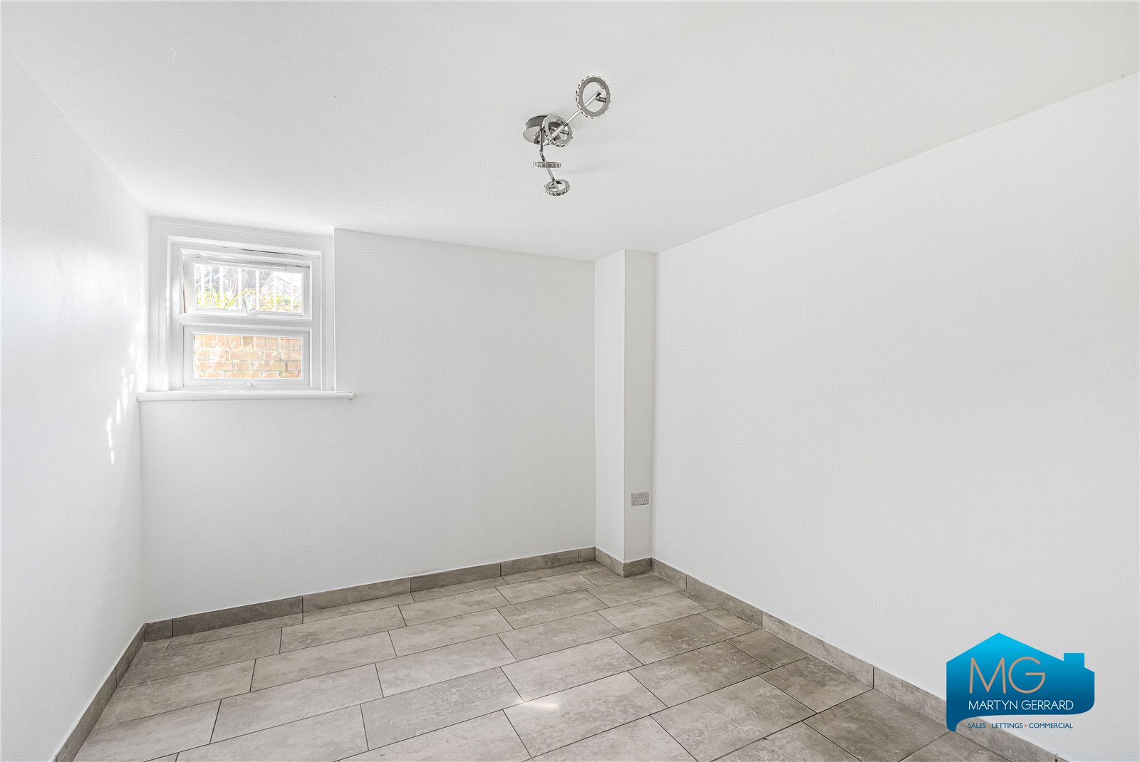1 bedroom Apartment to rent - Martyn Gerrard