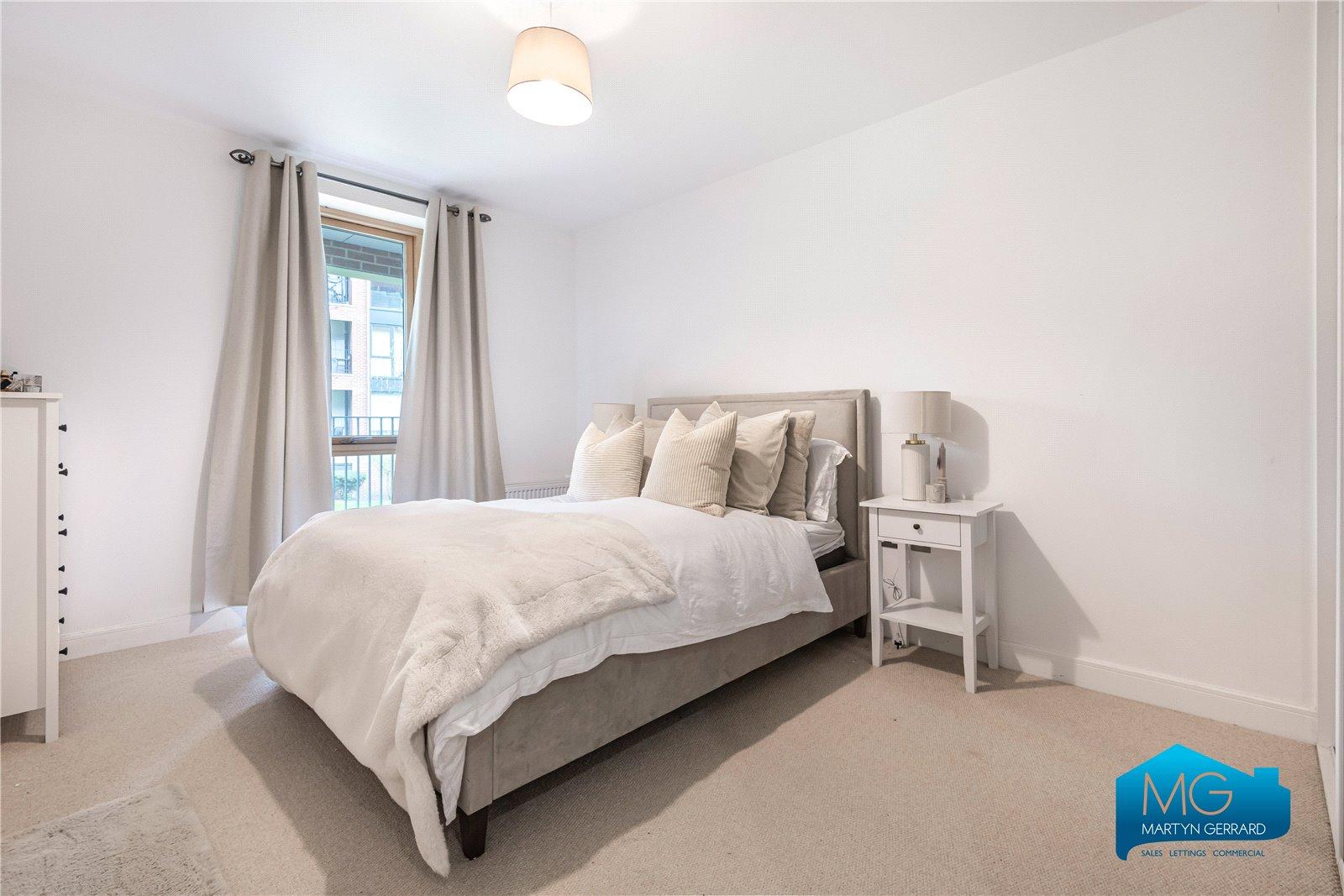 1 bedroom Ground Floor Flat to rent - Martyn Gerrard