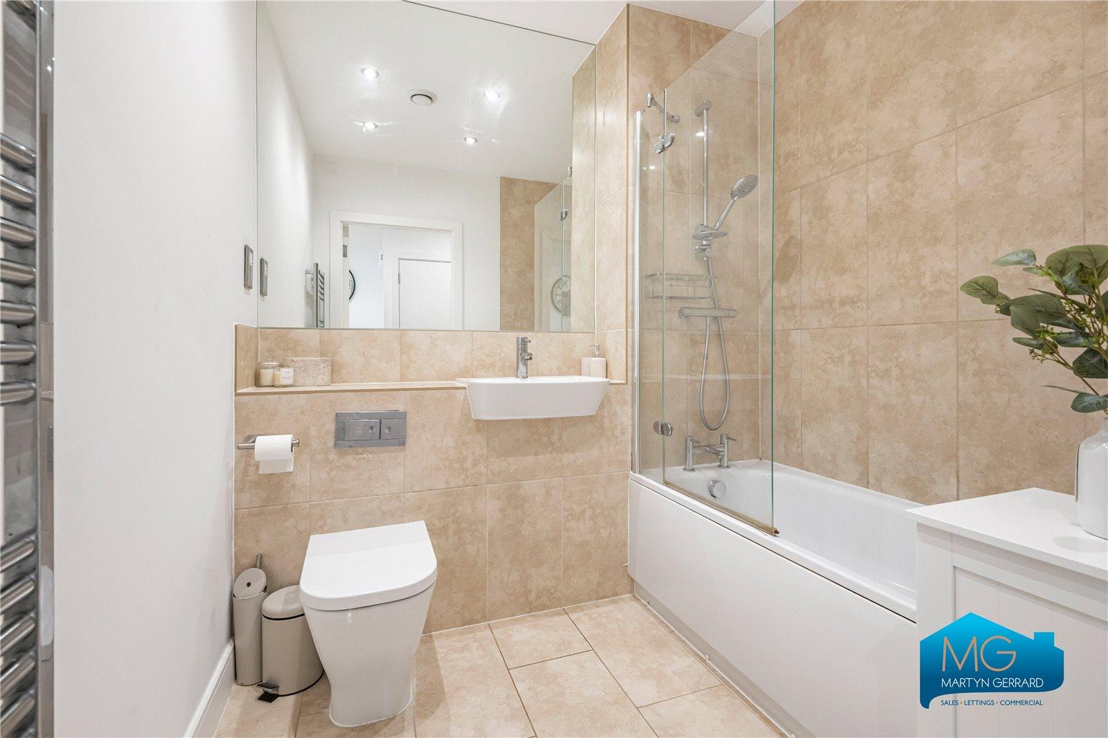 1 bedroom Ground Floor Flat to rent - Martyn Gerrard