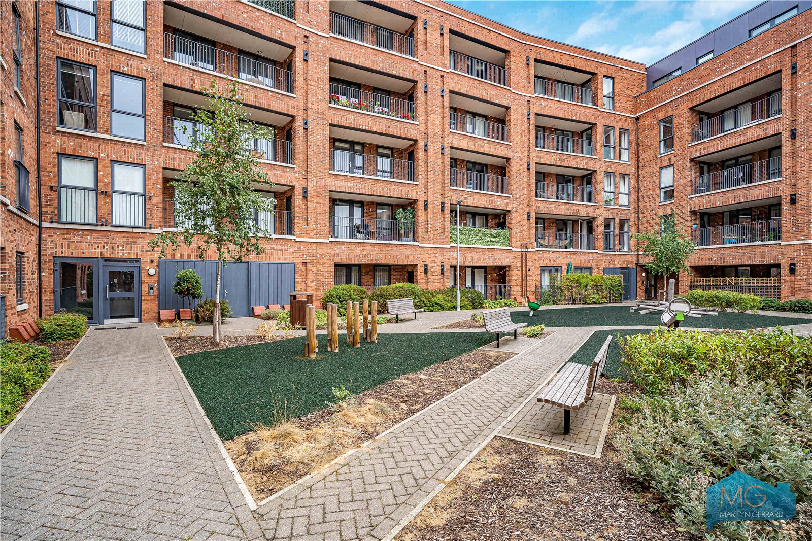 1 bedroom Apartment for sale - Martyn Gerrard