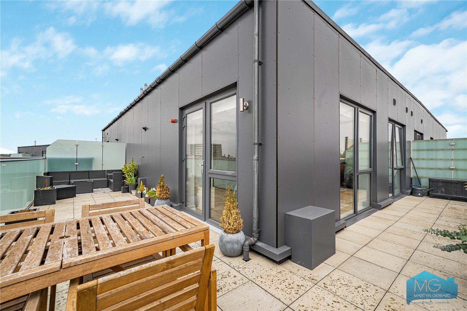 1 bedroom Apartment for sale - Martyn Gerrard