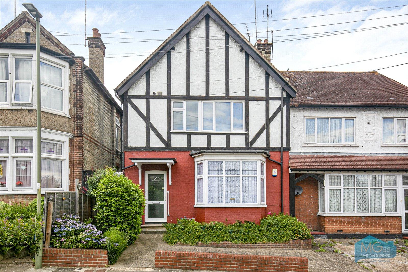 2 bedroom Apartment for sale - Martyn Gerrard