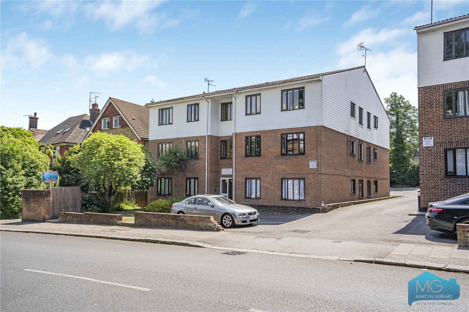 2 bedroom Apartment for sale - Martyn Gerrard