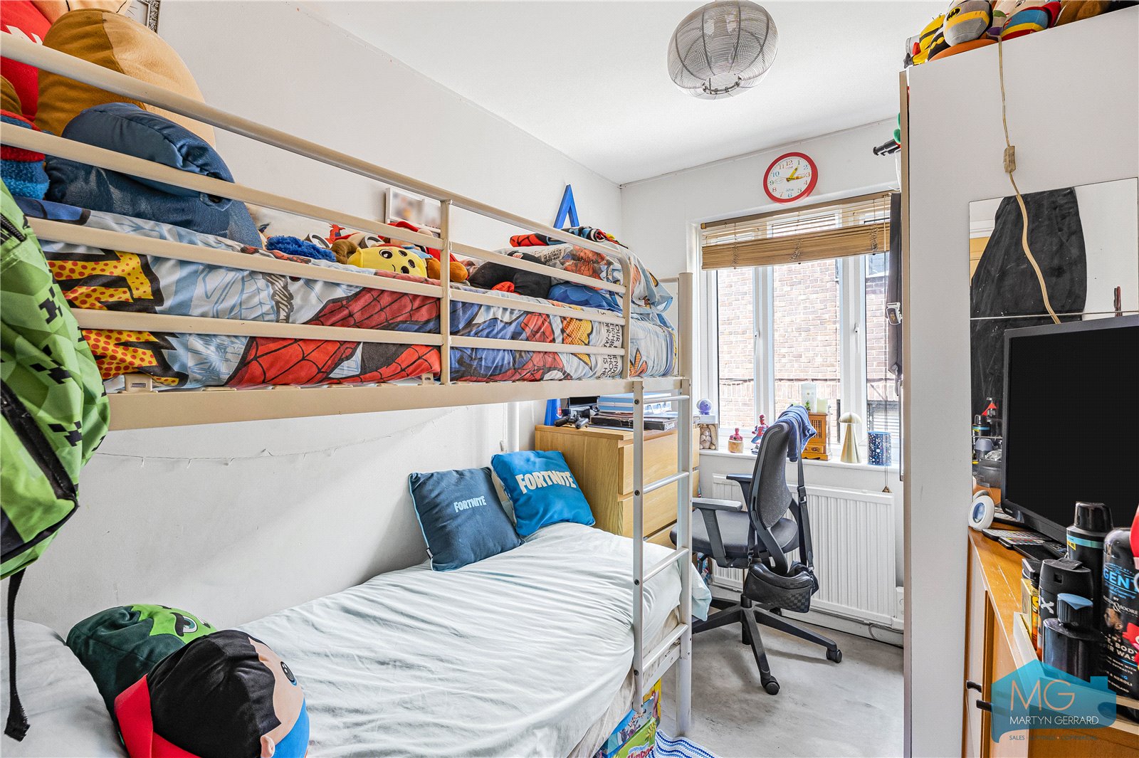2 bedroom Apartment for sale - Martyn Gerrard