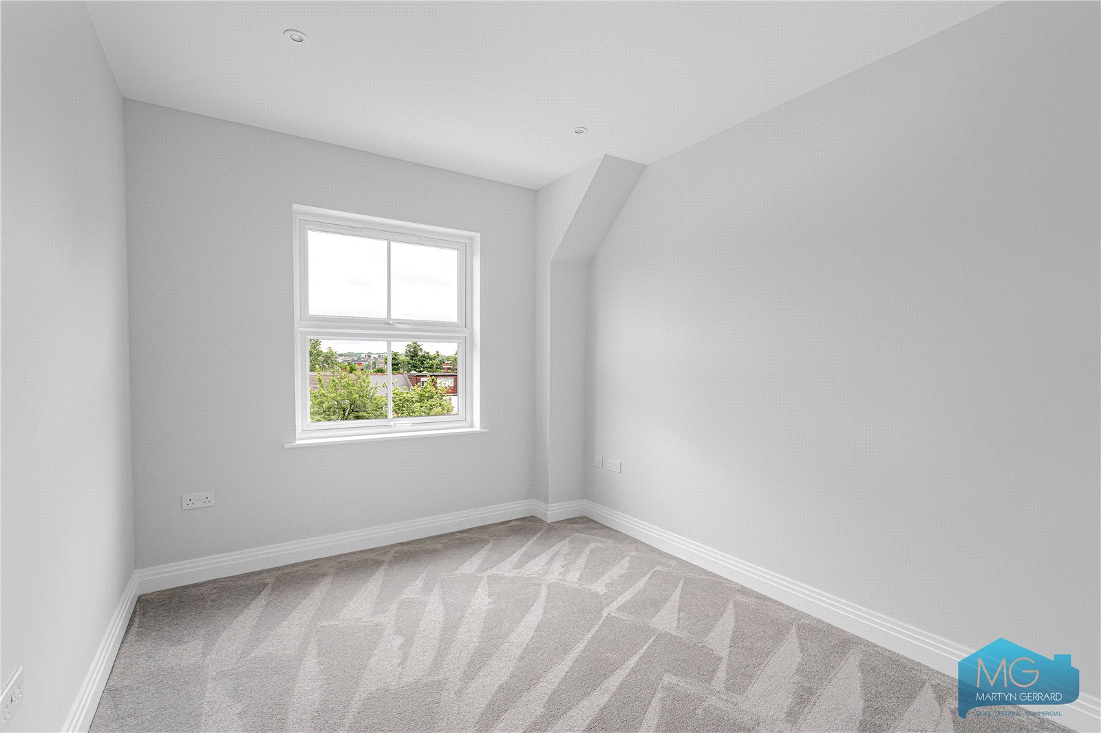 4 bedroom Semi-Detached House for sale - Martyn Gerrard