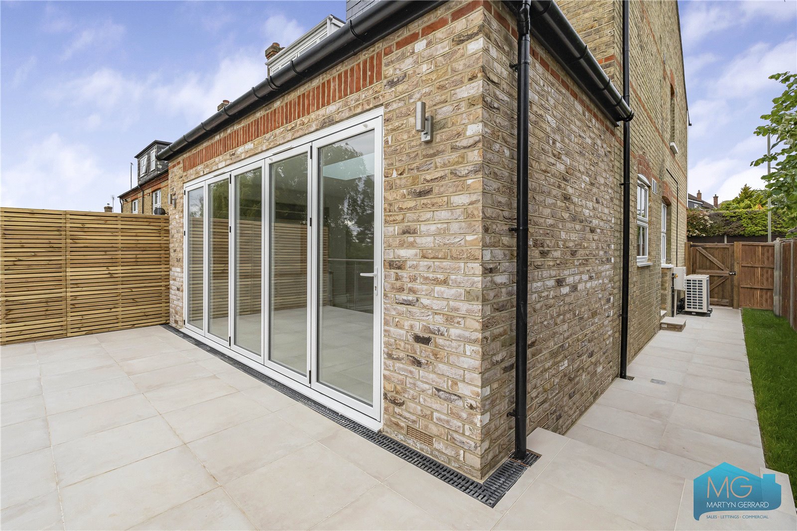 4 bedroom Semi-Detached House for sale - Martyn Gerrard