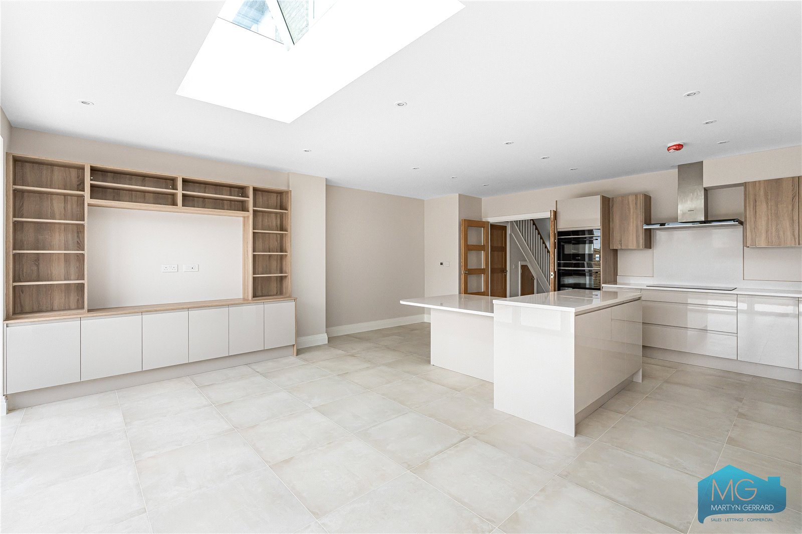 4 bedroom Semi-Detached House for sale - Martyn Gerrard