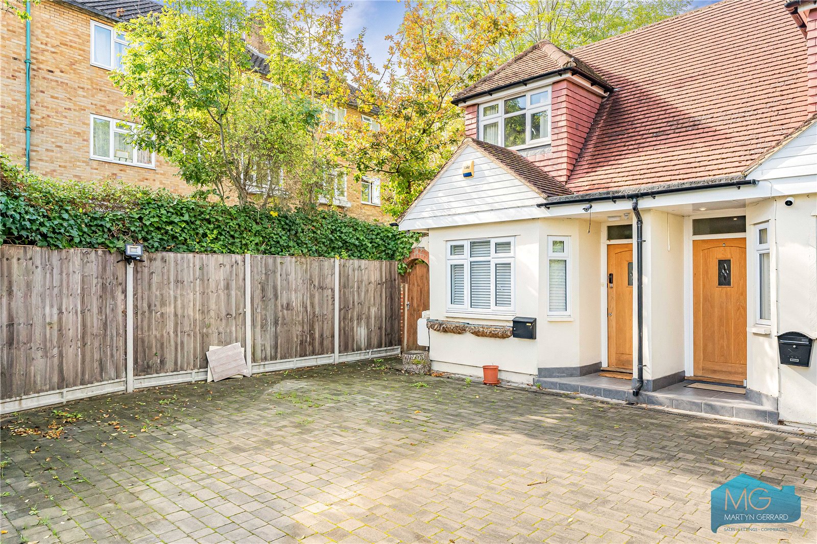 3 bedroom Semi-Detached House for sale - Martyn Gerrard