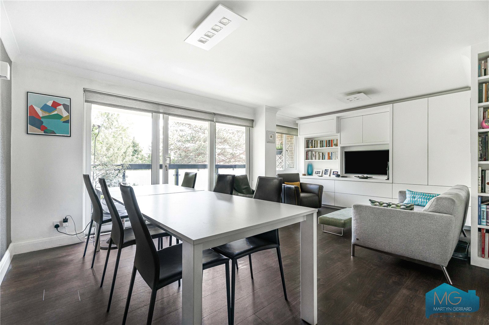 3 bedroom Apartment for sale - Martyn Gerrard