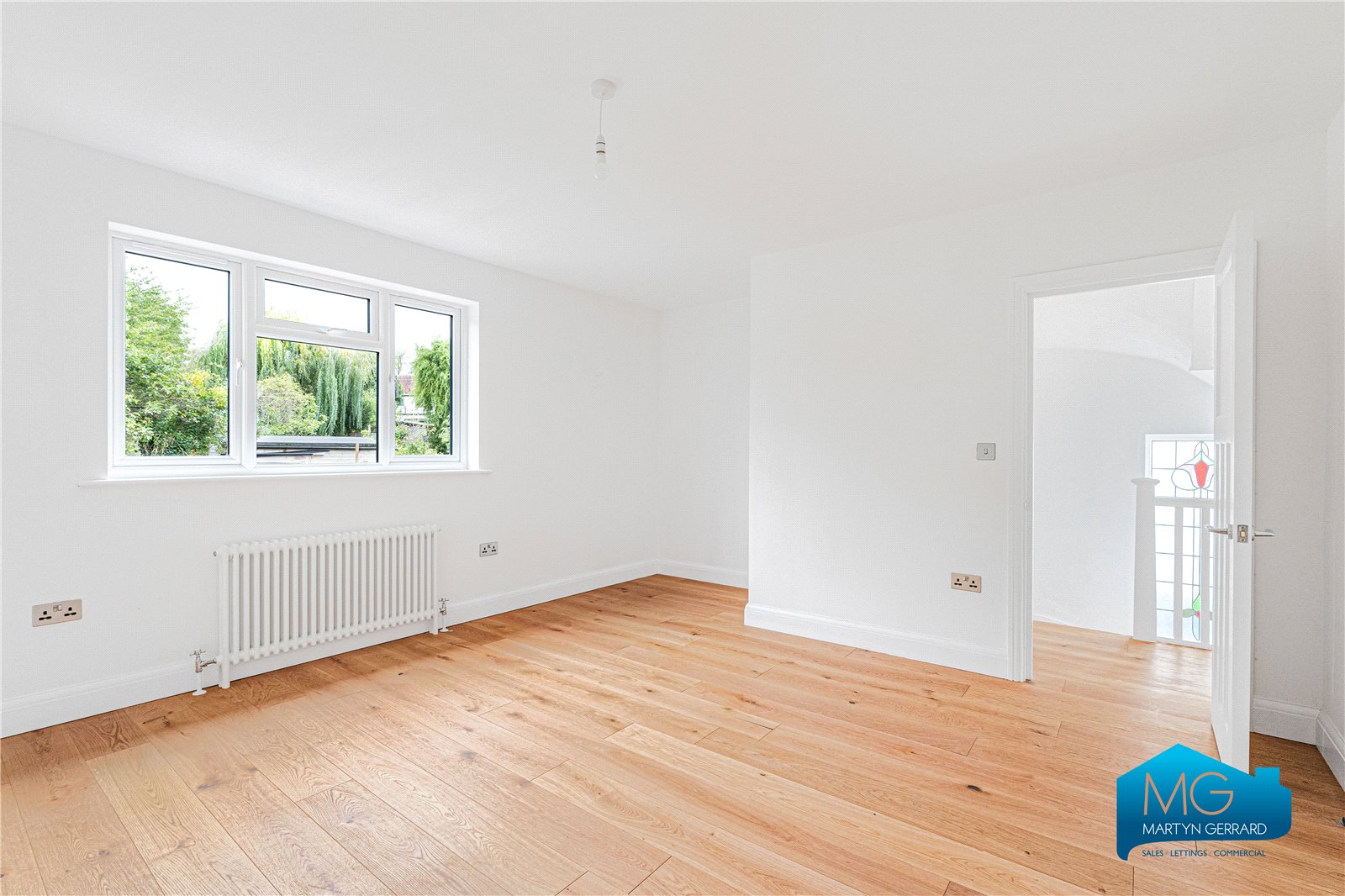 4 bedroom Semi-Detached House to rent - Martyn Gerrard