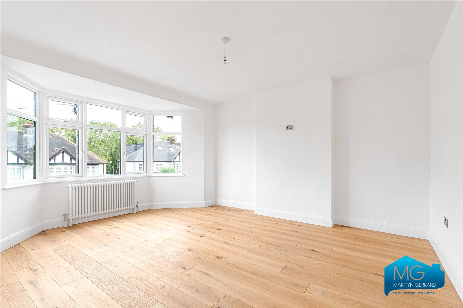4 bedroom Semi-Detached House to rent - Martyn Gerrard