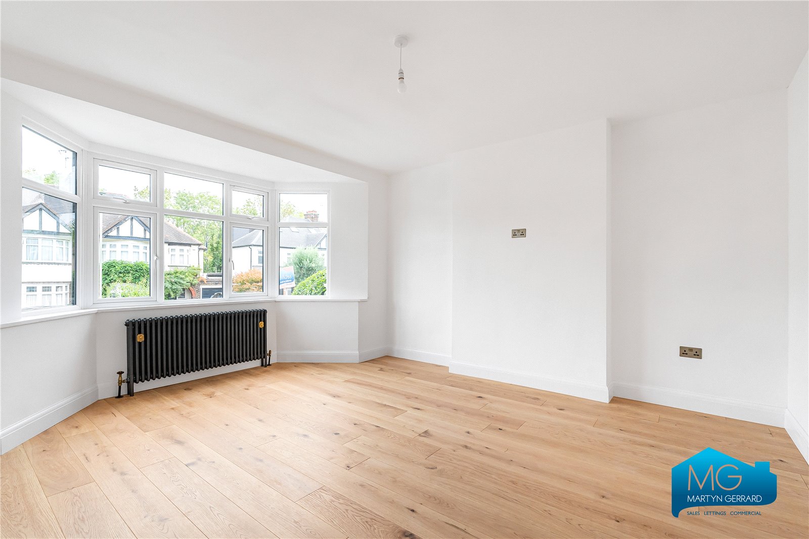 4 bedroom Semi-Detached House to rent - Martyn Gerrard