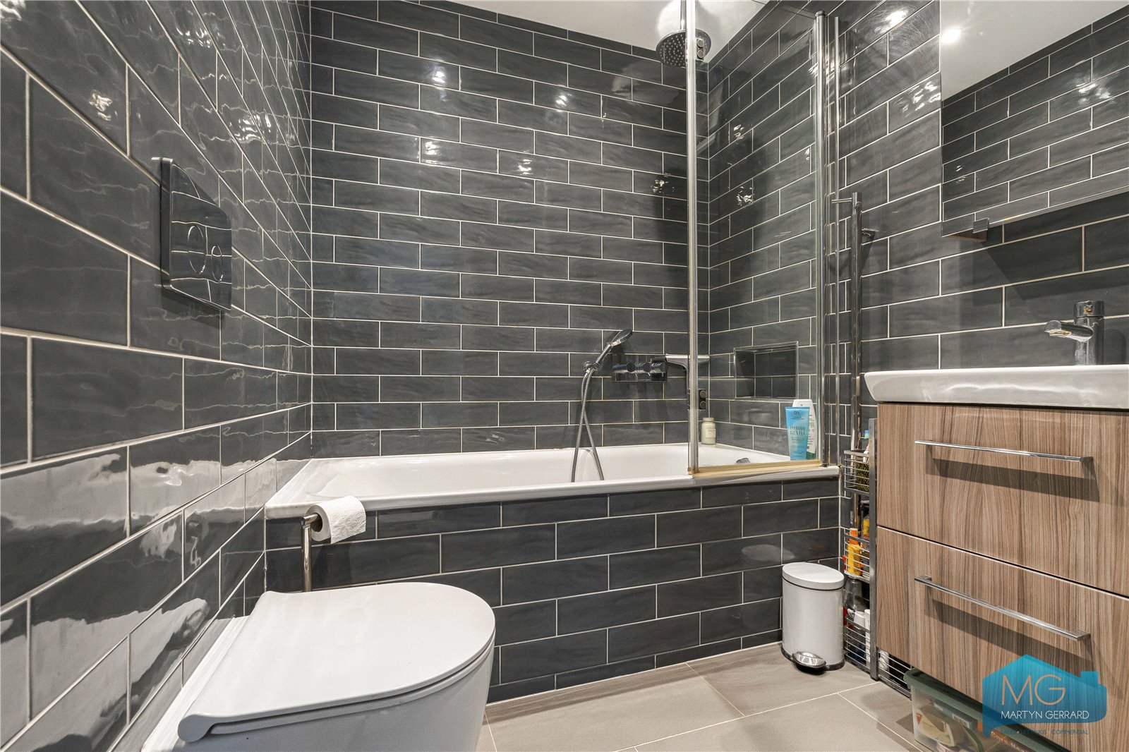 1 bedroom Apartment for sale - Martyn Gerrard