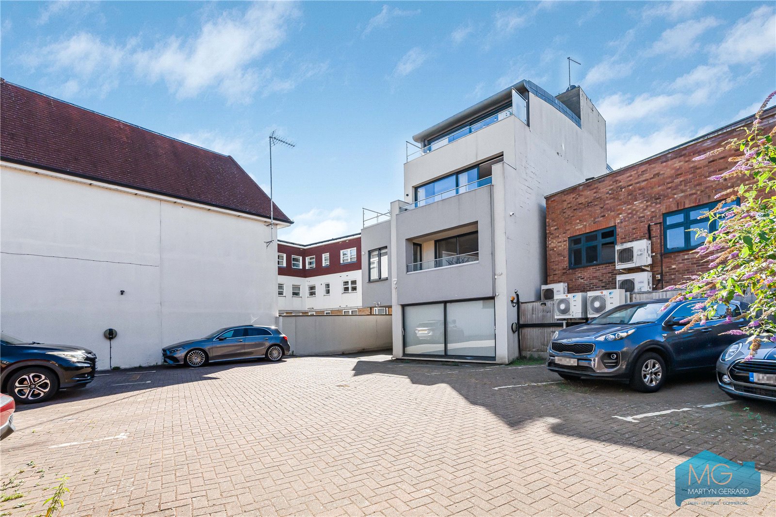1 bedroom Apartment for sale - Martyn Gerrard