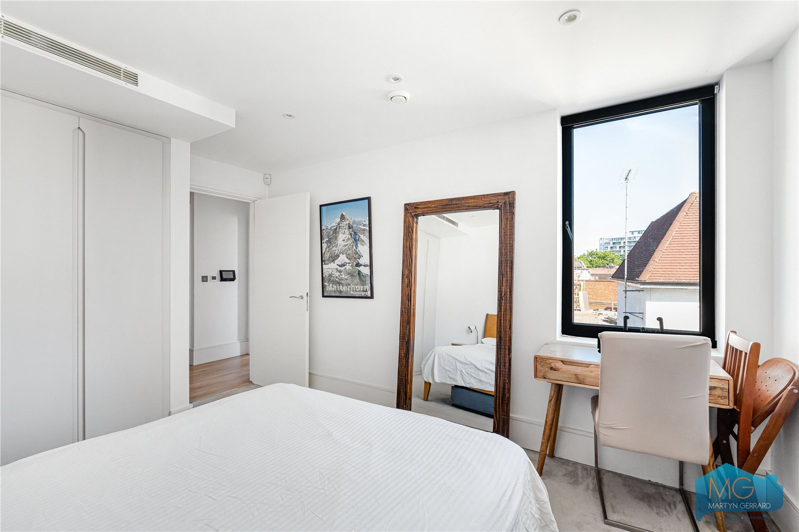 1 bedroom Apartment for sale - Martyn Gerrard