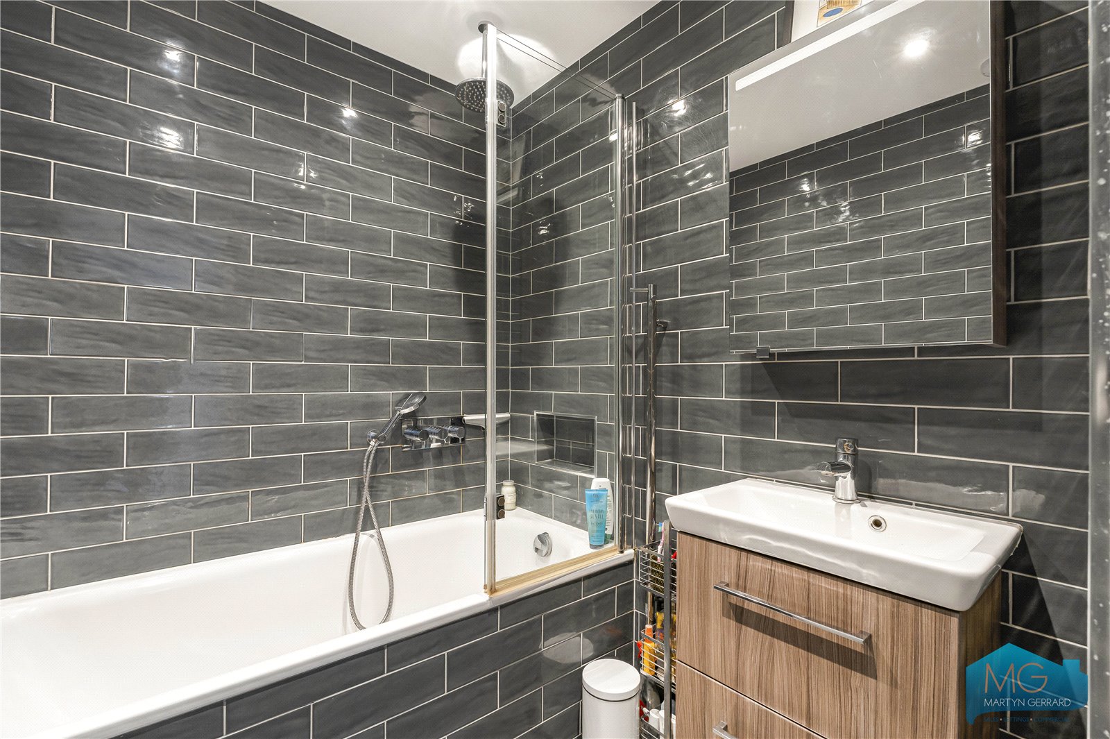 1 bedroom Apartment for sale - Martyn Gerrard