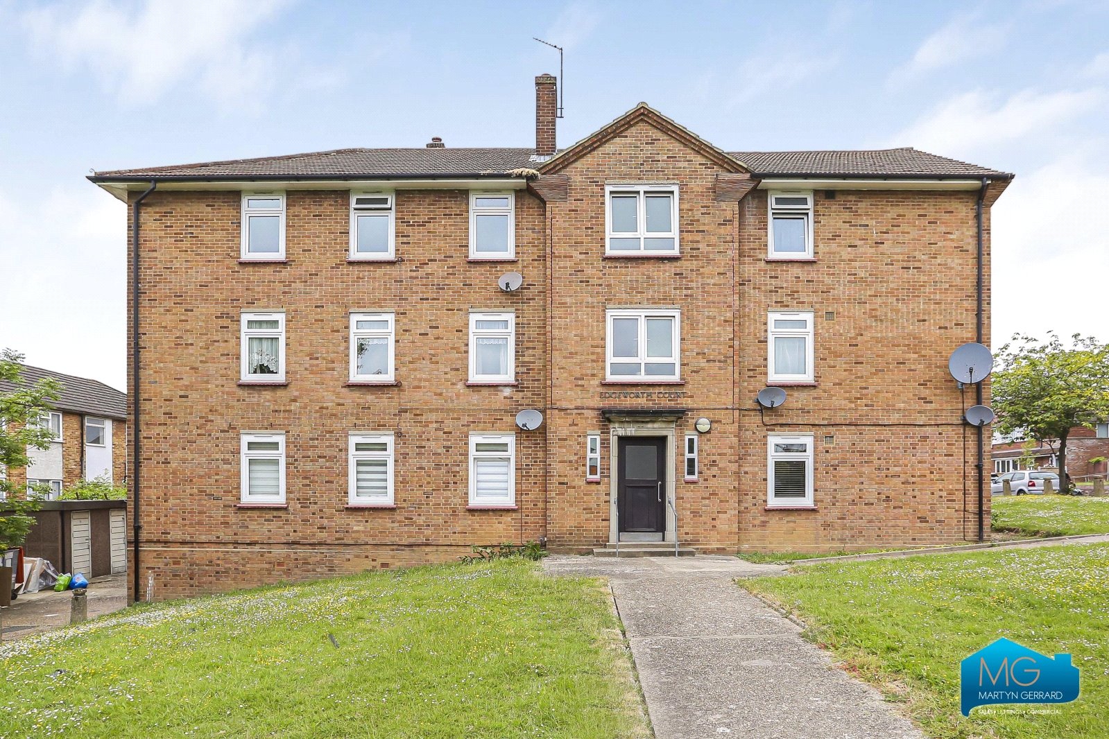 2 bedroom Apartment for sale - Martyn Gerrard