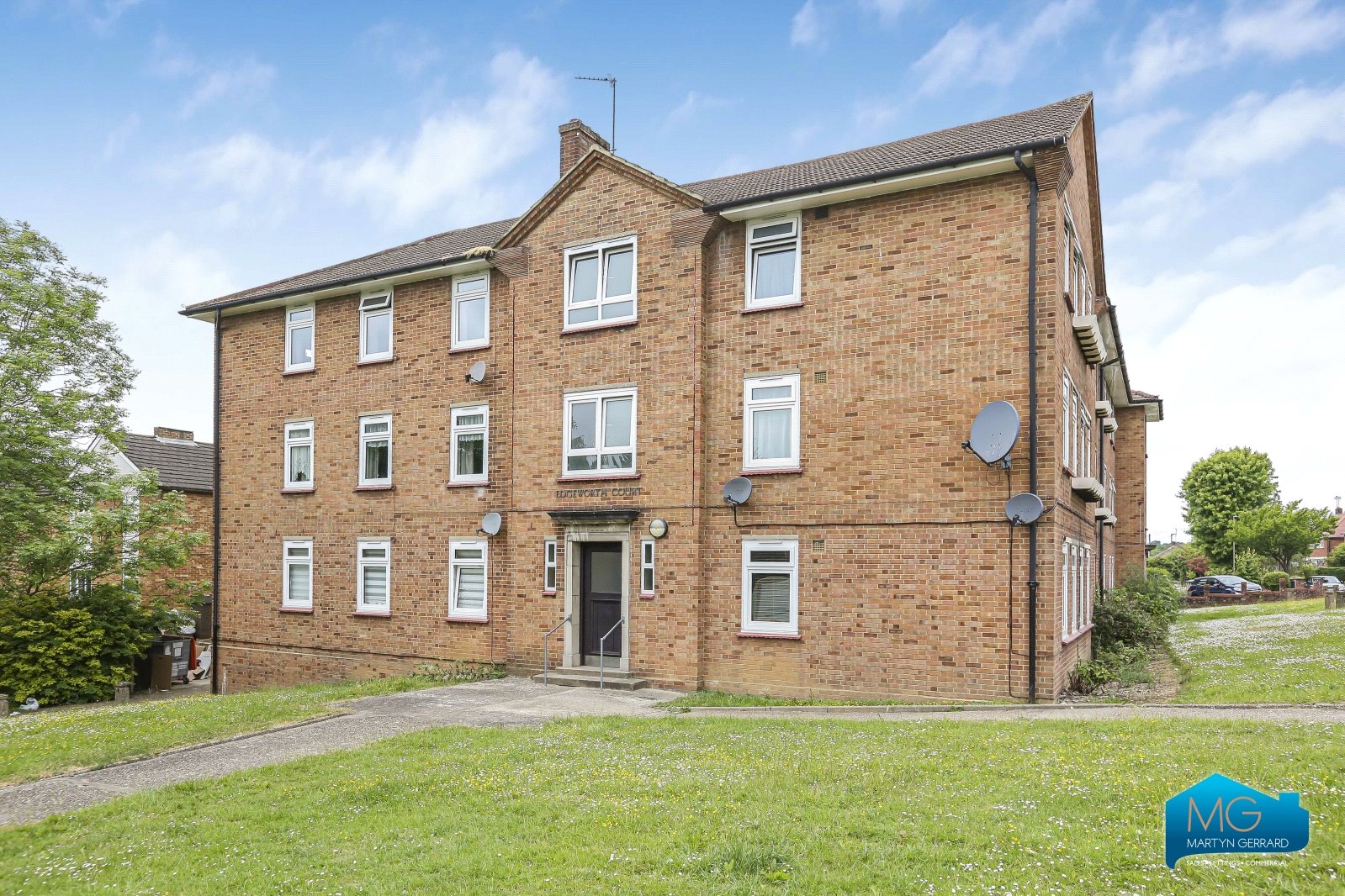 Edgeworth Road, New Barnet, Hertfordshire, EN4+  - Martyn Gerrard